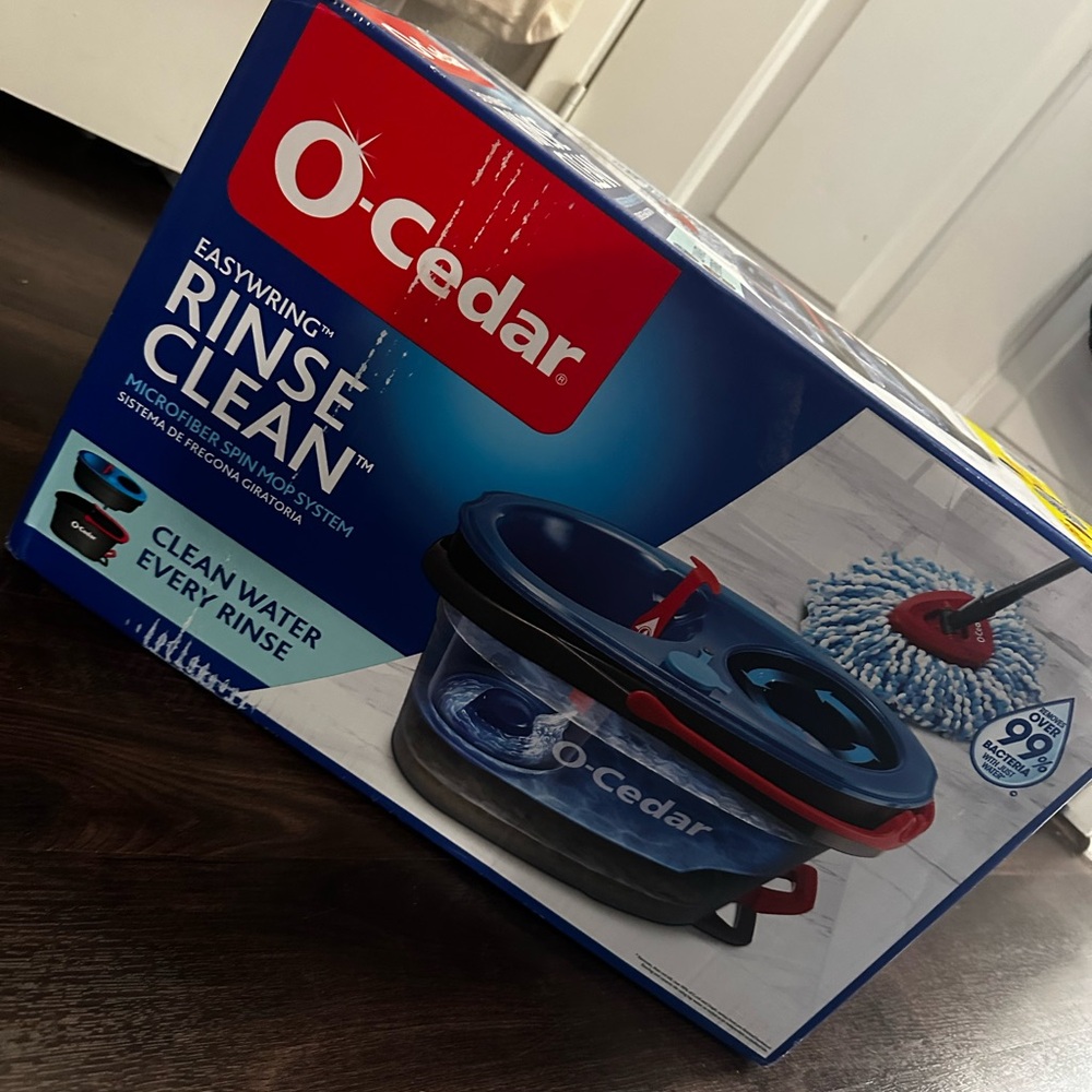 COPY - O-Cedar EasyWring Microfiber Spin Mop System